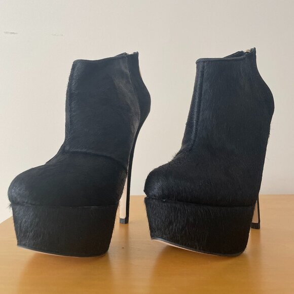New Carvela Kurt Geiger Booties - Picture 4 of 6